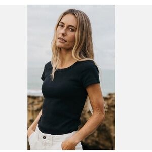 Finisterre Powes ribbed t-shirt organic cotton black NWT